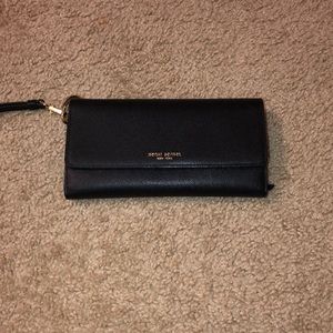 henri bendel wallet/purse